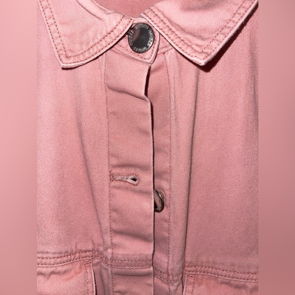 H&M women’s Pink Button-Up Shirt Large Size - Picture 3 of 5